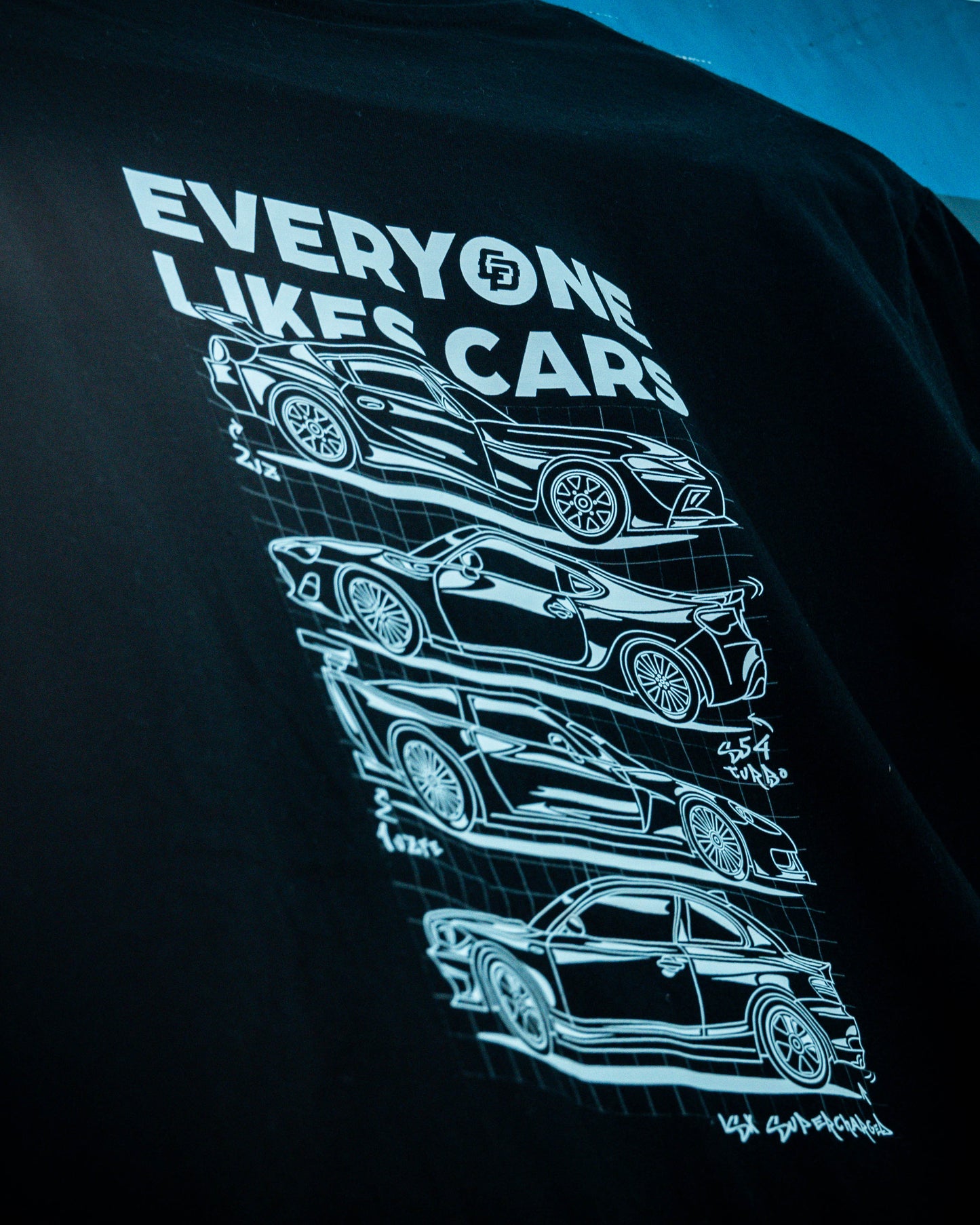 T-shirt EVERYONE LIKES CARS